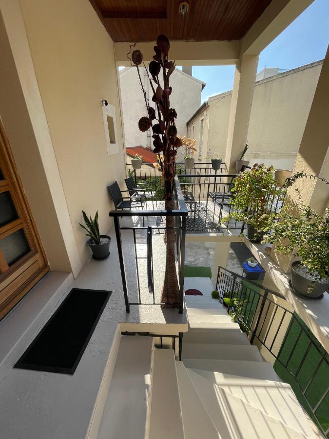 Agreable Appartement Dans Une Maison Saint-Denis  Zewnętrze zdjęcie